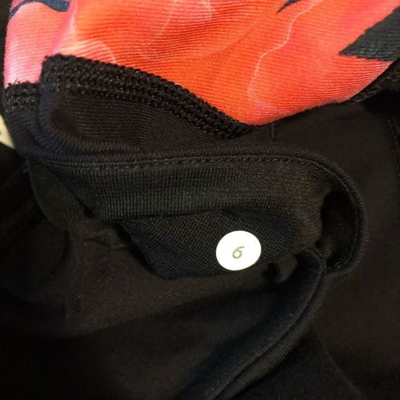 Lululemon Embody Crops - Picture 6 of 11